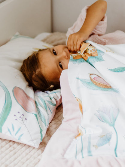 Thumbelina Story Blanket & Pillow Set