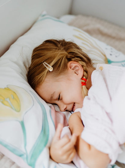 Thumbelina Story Blanket & Pillow Set