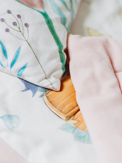 Thumbelina Story Blanket & Pillow Set